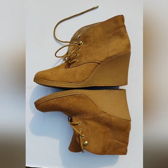 Wedge MERONA Ankle Boots Women's Sz 9 Lace Up 3.5" Heels Tan Faux Leather - Picture 2 of 14